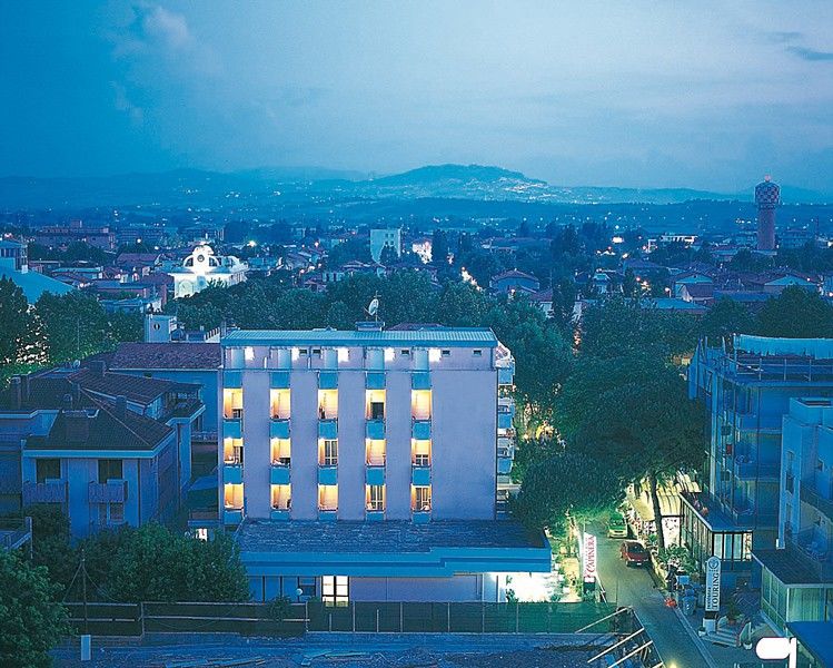 Hotel Capinera Rimini Bagian luar foto