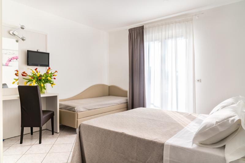 Hotel Capinera Rimini Bagian luar foto